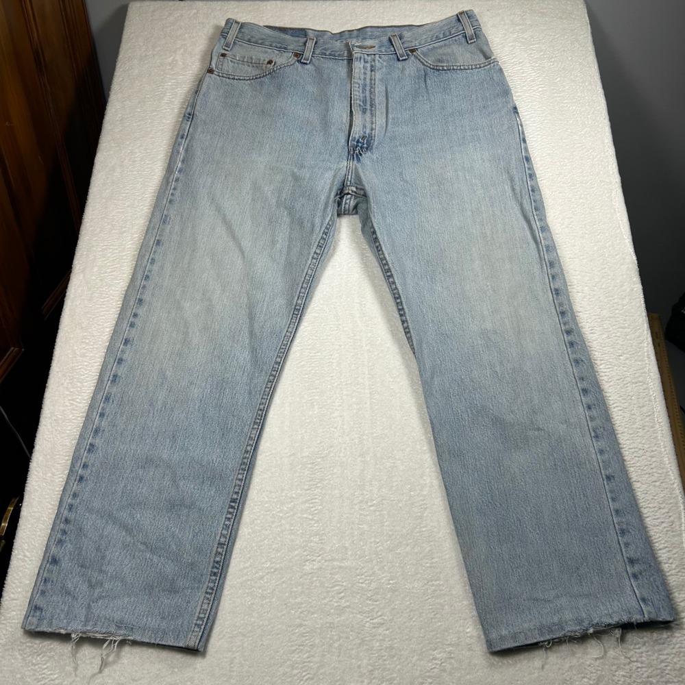 Levi's 505 Regular Fit Jeans Sz. 36x30 Light Wash Denim Made in USA Vintage 0301